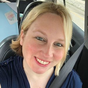 Meet your Posher, Corrie